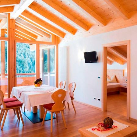 Ciasa Col Cuch Appartement La Villa  Buitenkant foto